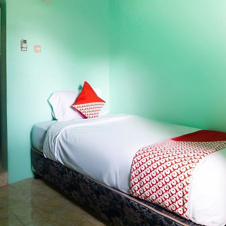 Oyo 3095 Semarapura Homestay Makasar Exteriér fotografie