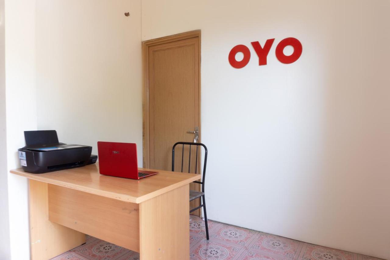 Oyo 3095 Semarapura Homestay Makasar Exteriér fotografie