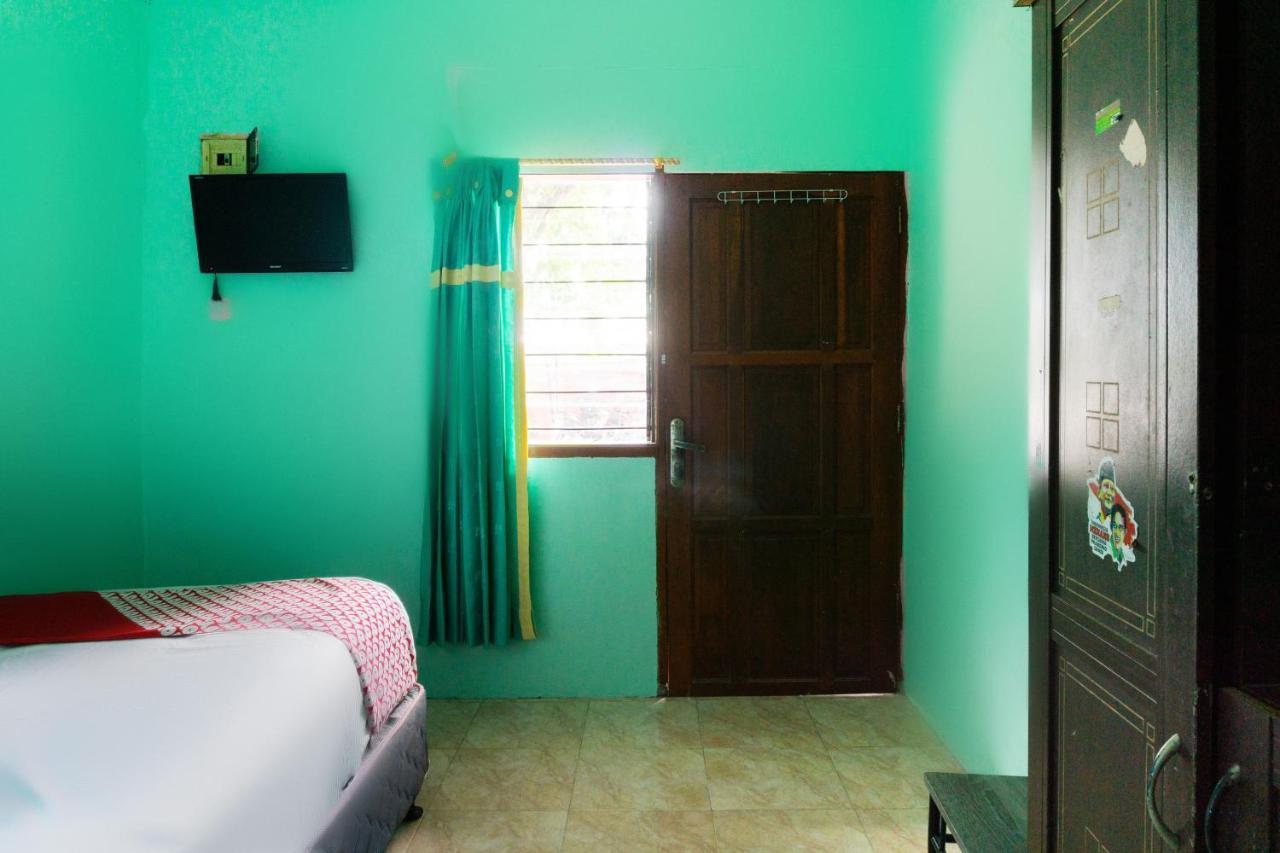 Oyo 3095 Semarapura Homestay Makasar Exteriér fotografie