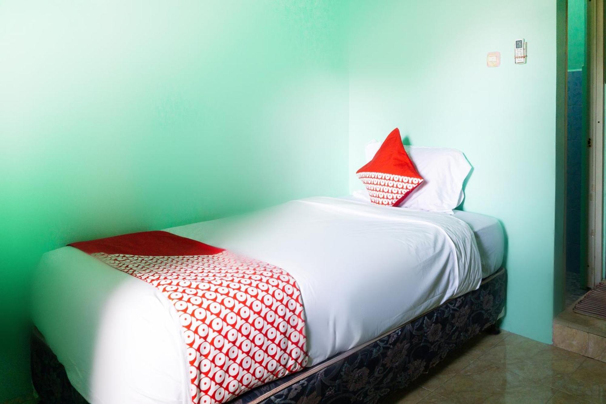 Oyo 3095 Semarapura Homestay Makasar Exteriér fotografie